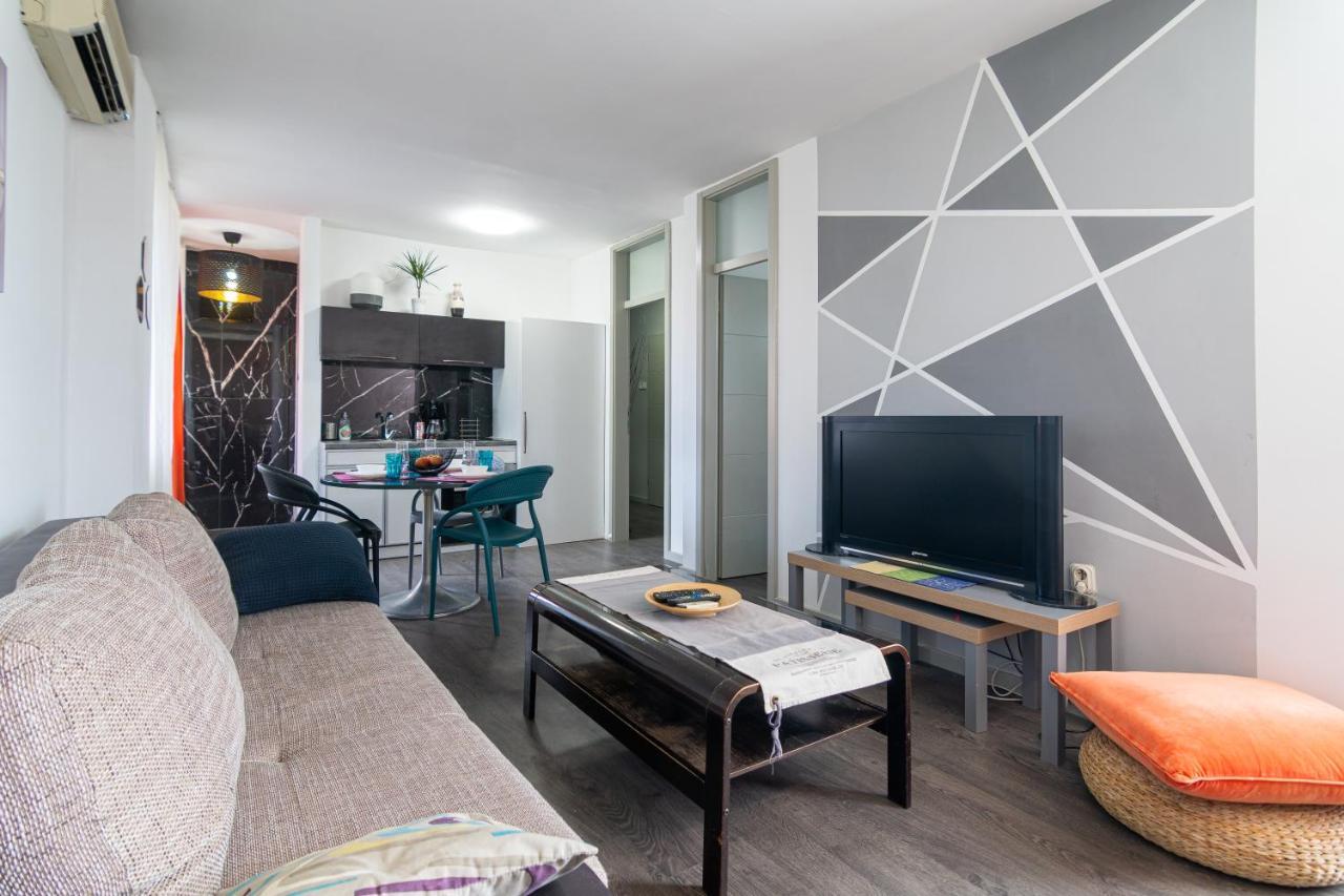 Skopje Eluxory Apartments Luaran gambar