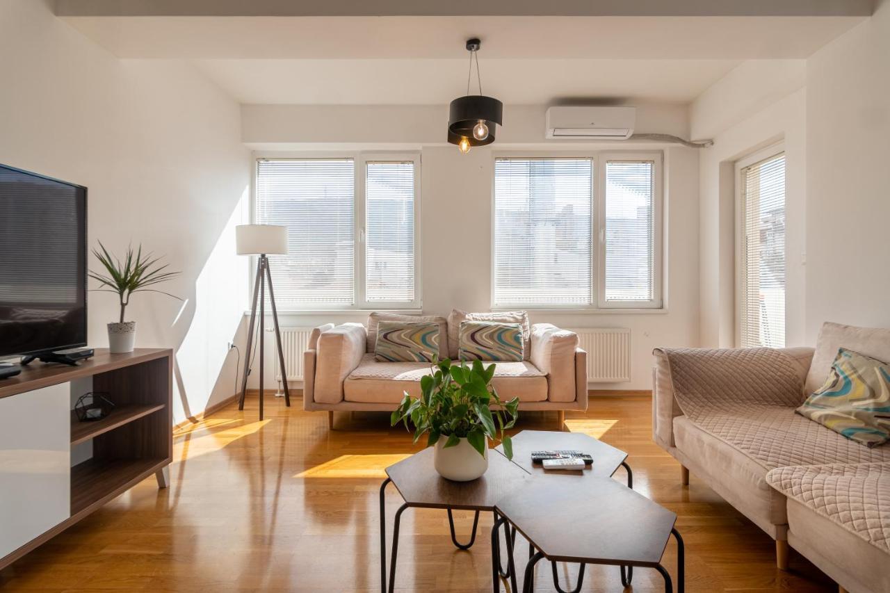 Skopje Eluxory Apartments Luaran gambar